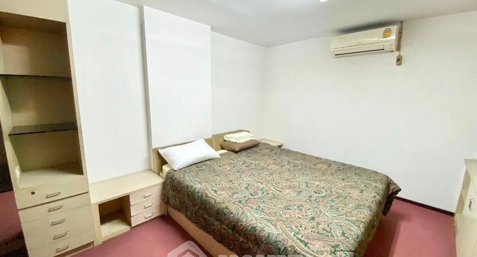 For sale 2 bedrooms condo in Khlong Toei, Bangkok
