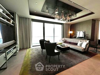 À louer 3 chambres condo à Khlong San, Bangkok