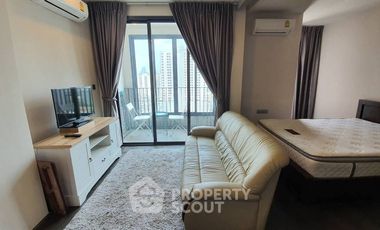 For rent 1 bed condo in Pathum Wan, Bangkok