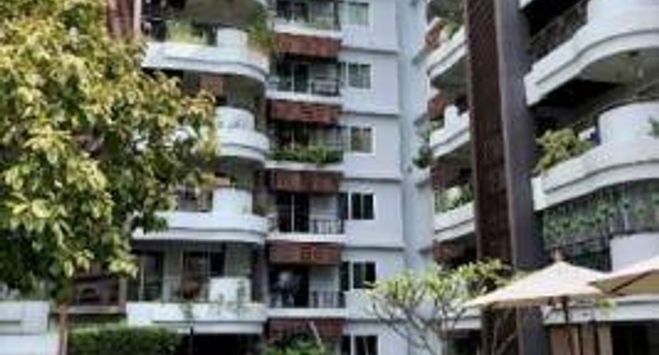 For sale 1 bed condo in Phra Khanong, Bangkok