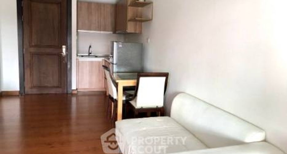 For sale 1 bed condo in Phra Khanong, Bangkok