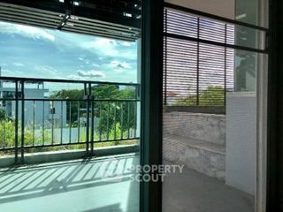 For sale 1 bed condo in Phra Khanong, Bangkok