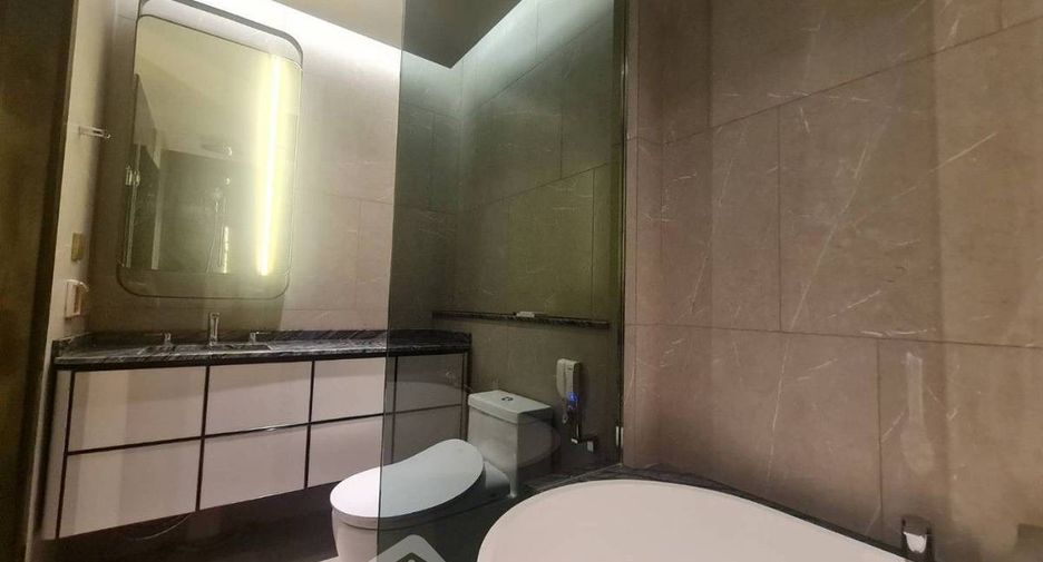 For rent and for sale 2 bedrooms condo in Watthana, Bangkok