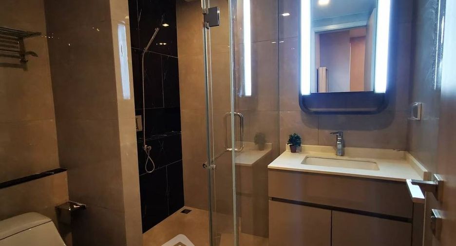 Продажа 2 спальни кондо в Хуаи Кхщанг, Бангкок