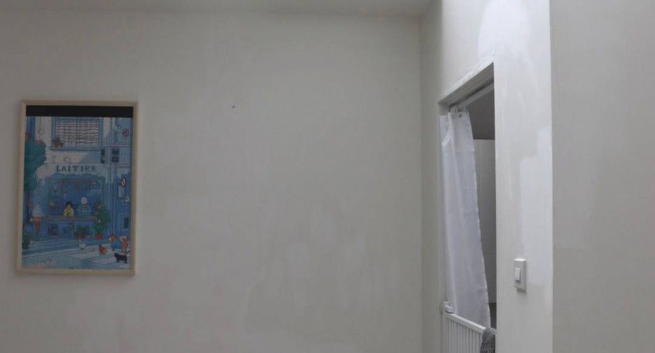 À vendre 4 chambres maison de ville à Suan Luang, Bangkok