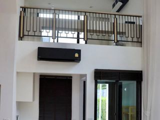 À vendre 4 chambres maison de ville à Suan Luang, Bangkok