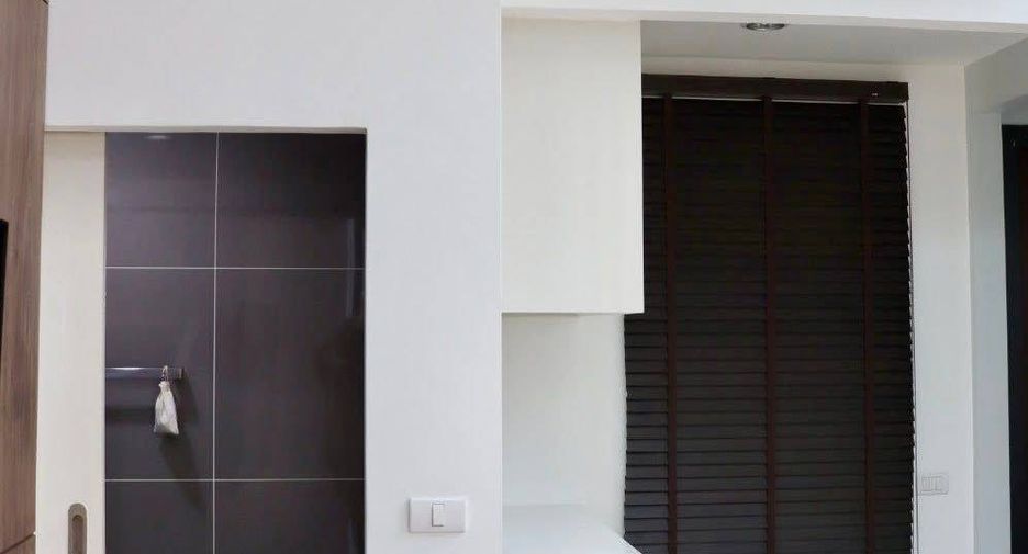 À vendre 4 chambres maison de ville à Suan Luang, Bangkok