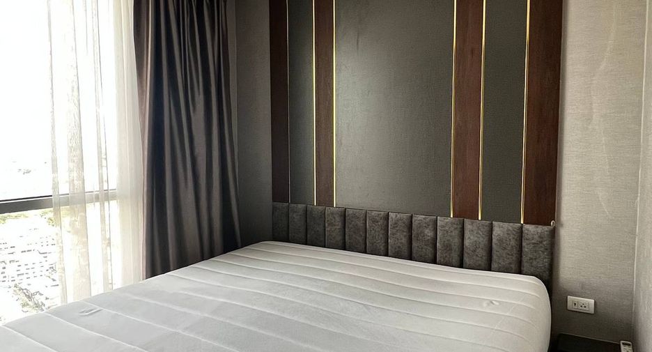 À vendre 2 chambres condo à Huai Khwang, Bangkok