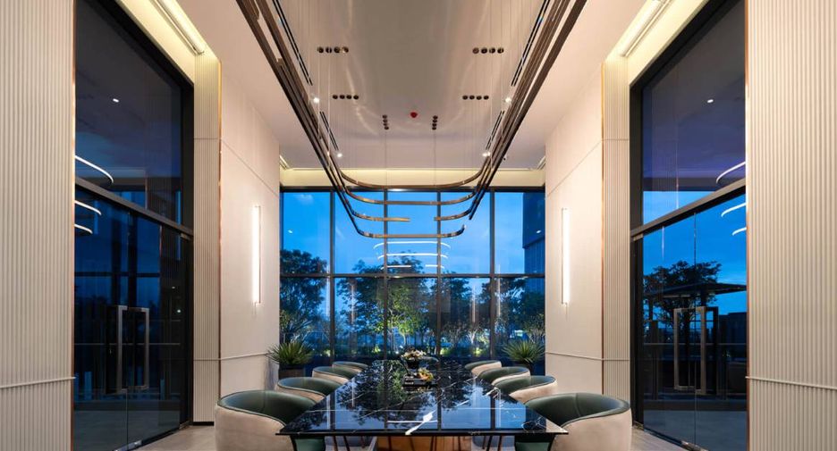 For sale 1 bed condo in Khlong Toei, Bangkok