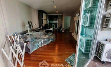 For sale 2 bedrooms condo in Huai Khwang, Bangkok