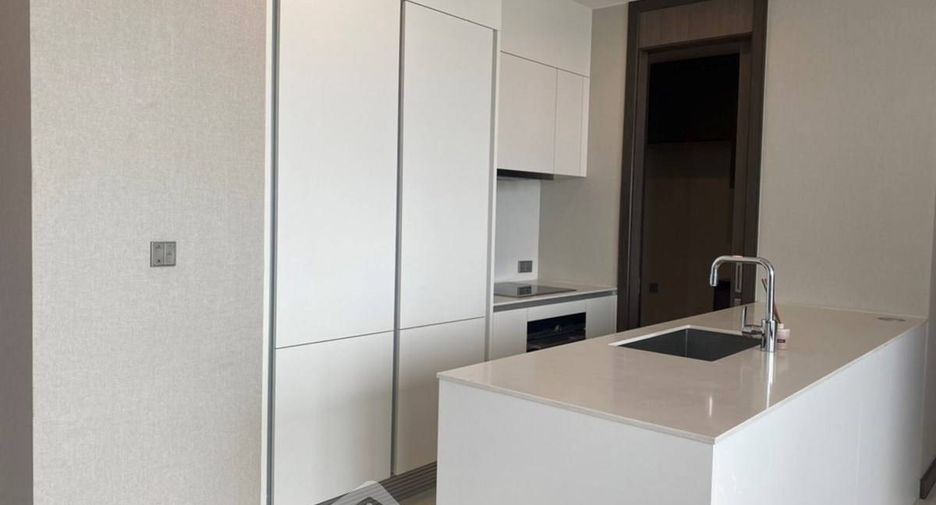Продажа 3 спальни кондо в Кхлонг Тоеи, Бангкок