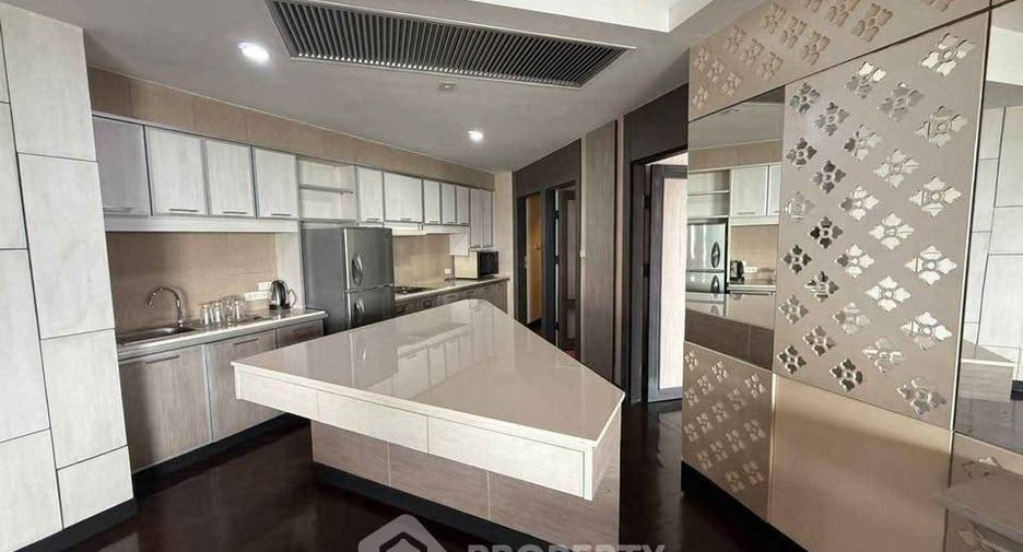 For sale 3 bedrooms condo in Bang Lamung, Chonburi