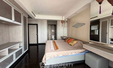 For sale 3 bedrooms condo in Bang Lamung, Chonburi