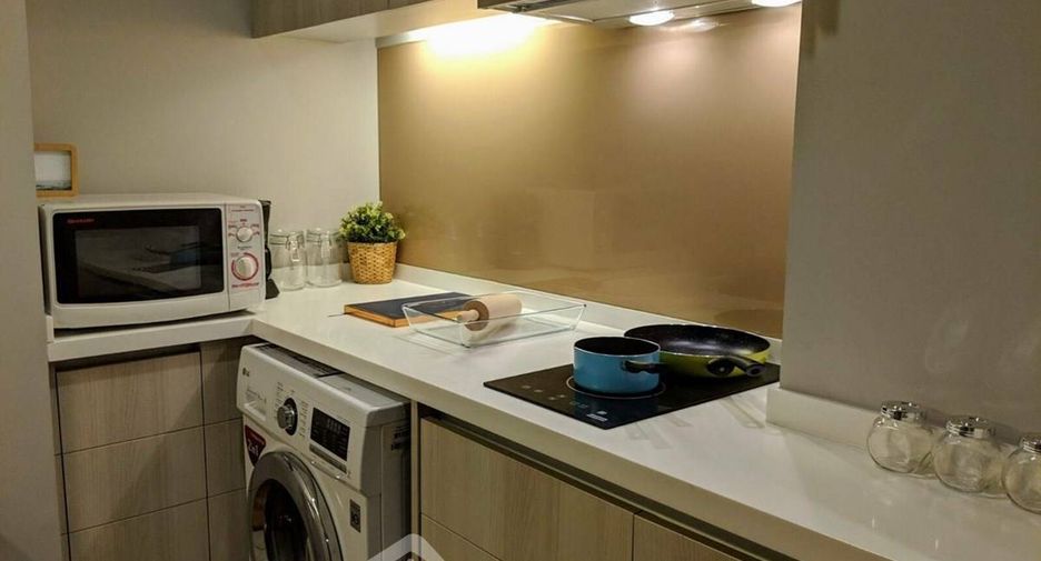 For sale 2 bedrooms condo in Khlong Toei, Bangkok