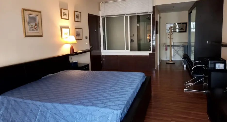 For rent 1 bed condo in Khlong Toei, Bangkok
