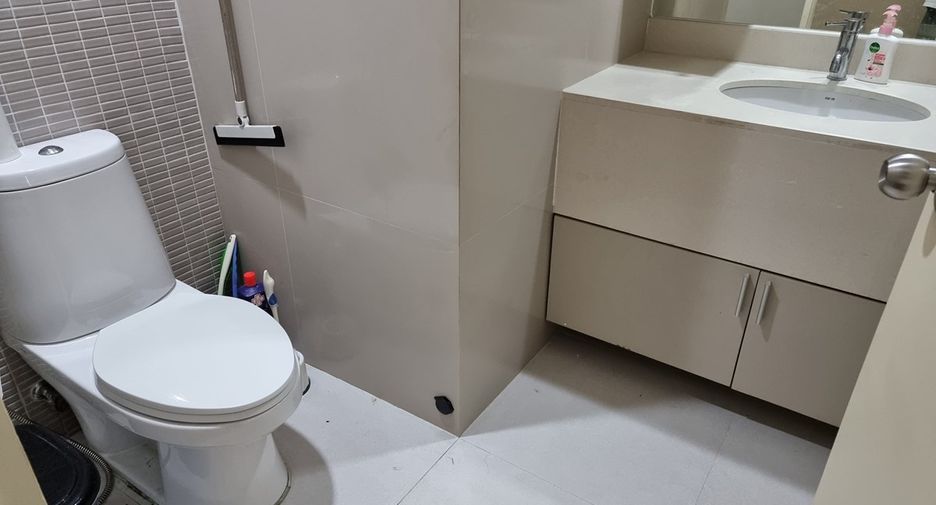 Wohnung zur Miete mit 1 Zimmer in Khlong Toei, Bangkok