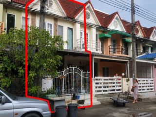 出售 2 卧室 联排别墅 在 Bang Khen, 曼谷