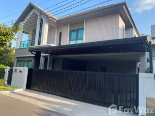 Casa en venta de 4 habitaciones en Chatuchak, Bangkok