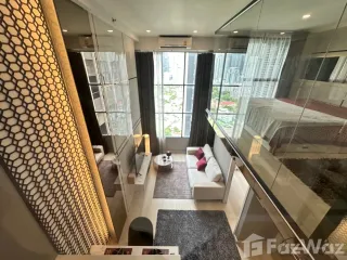 For rent 2 bedrooms condo in Sathon, Bangkok