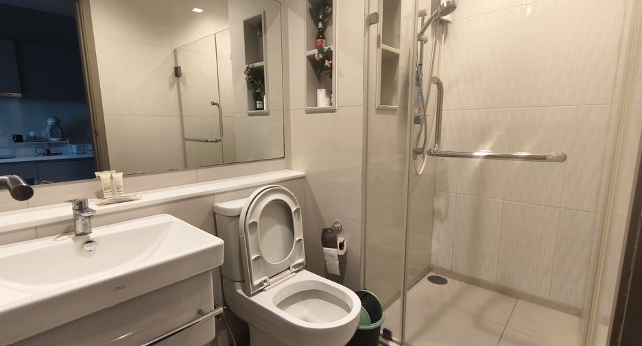 Condo en alquiler de estudio en Huai Khwang, Bangkok