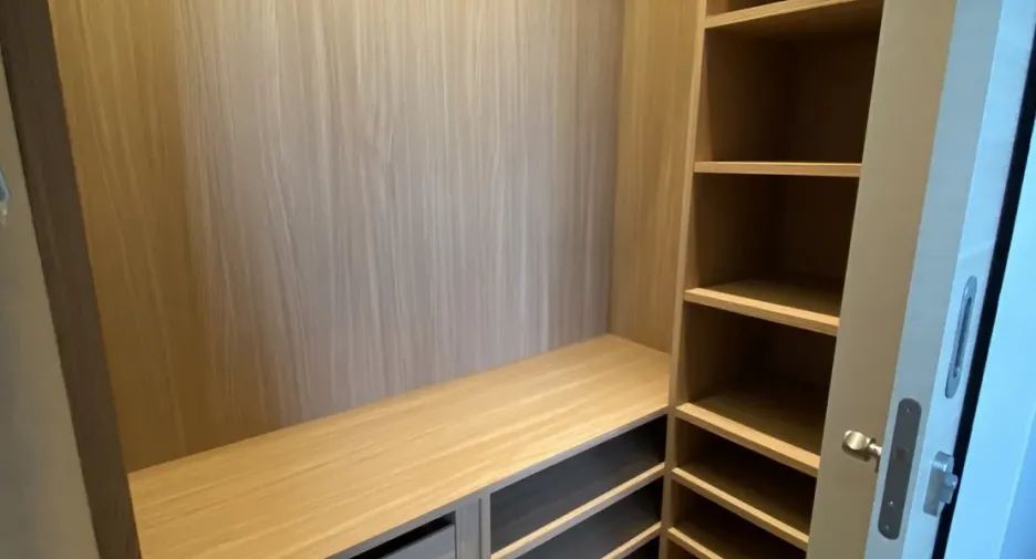 Condo en alquiler de 2 habitaciones en Khlong Toei, Bangkok