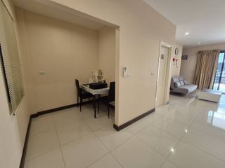 Casa adosada en venta de 5 habitaciones en Bang Phli, Samut Prakan