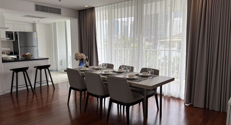 Apartment zur Miete mit 4 Zimmer in Watthana, Bangkok