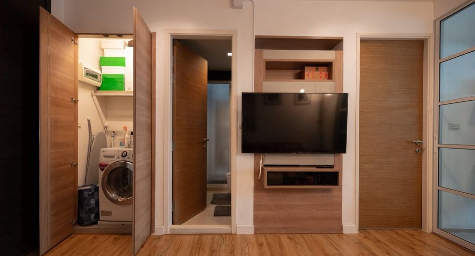 For sale 1 bed condo in Phaya Thai, Bangkok