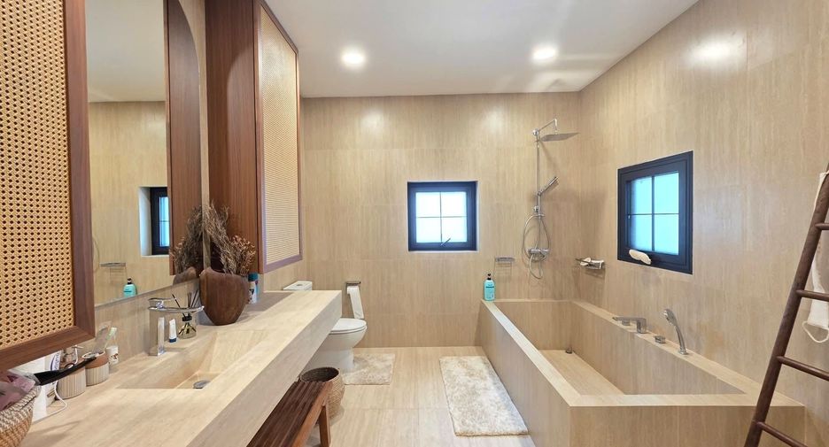 ให้เช่า 4 ห้องนอน วิลล่า ใน ห้วยใหญ่, พัทยา