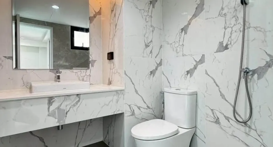 Casa en venta de 4 habitaciones en Phra Khanong, Bangkok