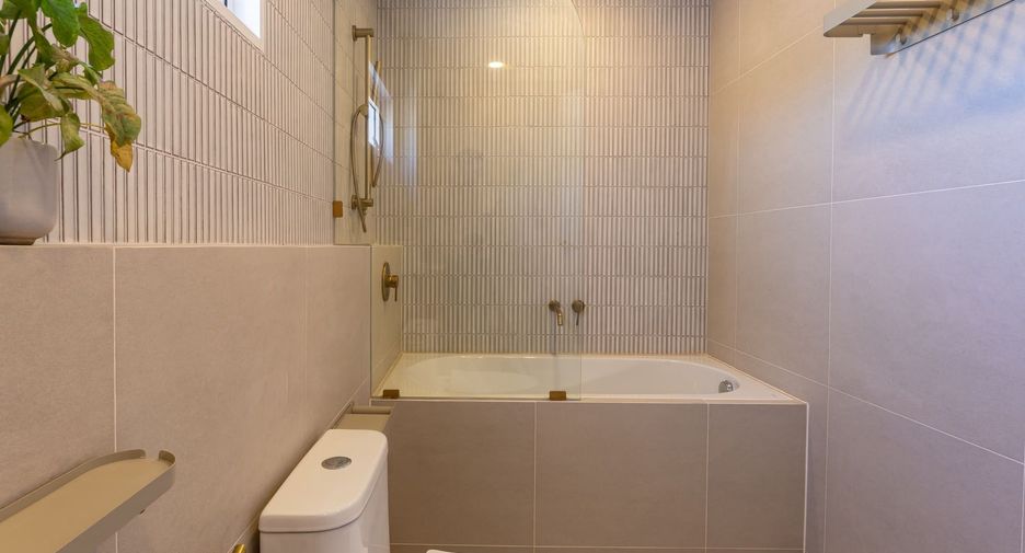 For sale 5 ベッドルーム villa in Mueang Phuket, Phuket