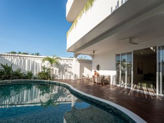 For sale 5 ベッドルーム villa in Mueang Phuket, Phuket