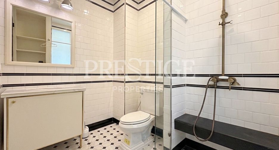 For sale studio condo in Na Jomtien, Pattaya