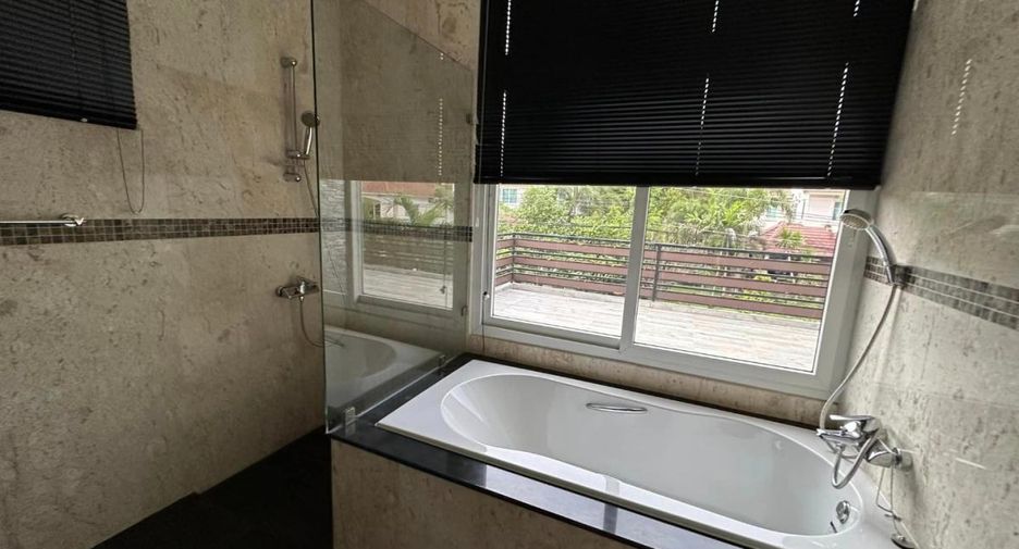 出售 4 卧室 独立屋 在 Bang Lamung, Chon Buri