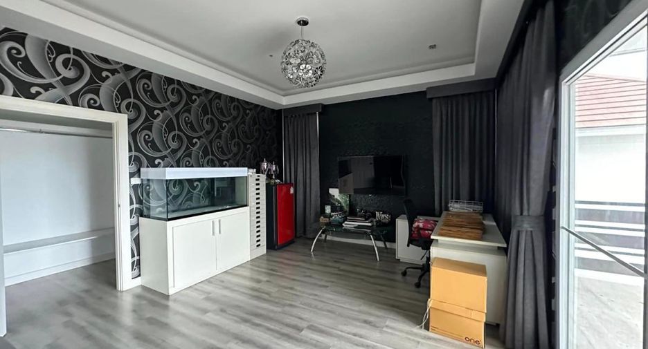 出售 4 卧室 独立屋 在 Bang Lamung, Chon Buri
