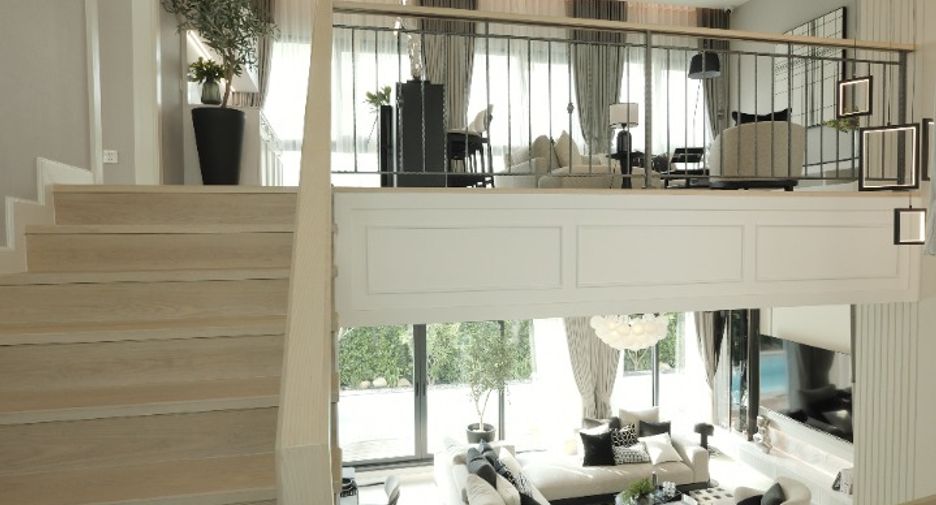 For sale 4 bedrooms house in Bang Lamung, Chonburi