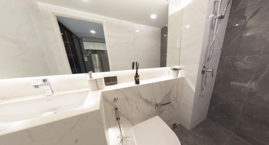 For sale 1 Beds condo in Bang Phlat, Bangkok