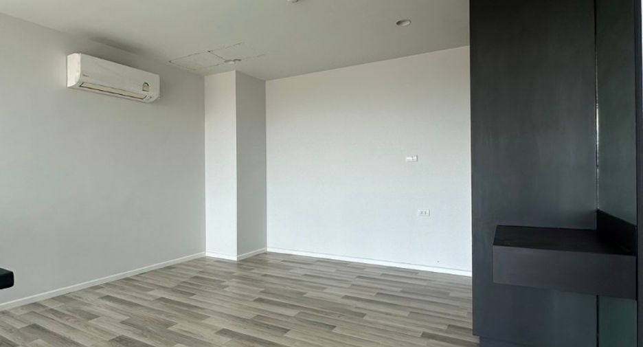 出售 1 卧室 公寓 在 Bang Lamung, Chon Buri