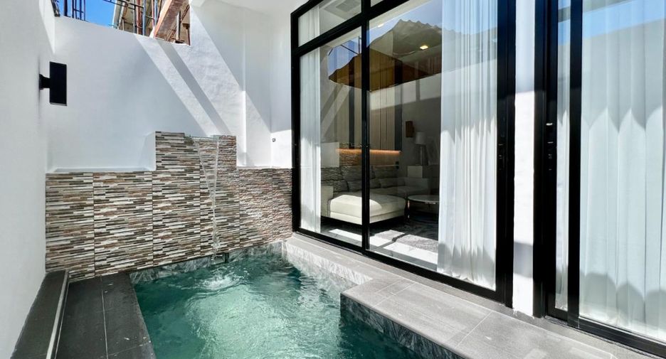 For sale 4 bedrooms house in Bang Lamung, Chonburi
