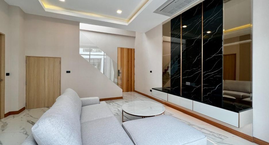 For sale 3 bedrooms house in Bang Lamung, Chonburi