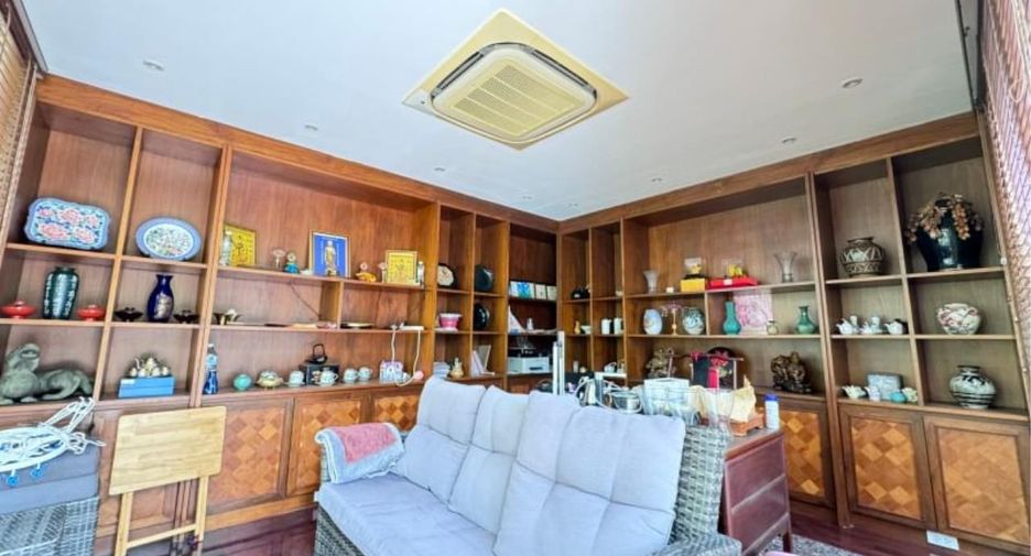 For sale 3 bedrooms house in Na Jomtien, Pattaya