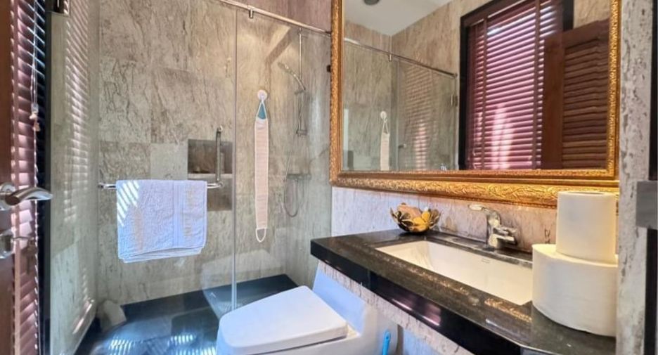 For sale 3 bedrooms house in Na Jomtien, Pattaya