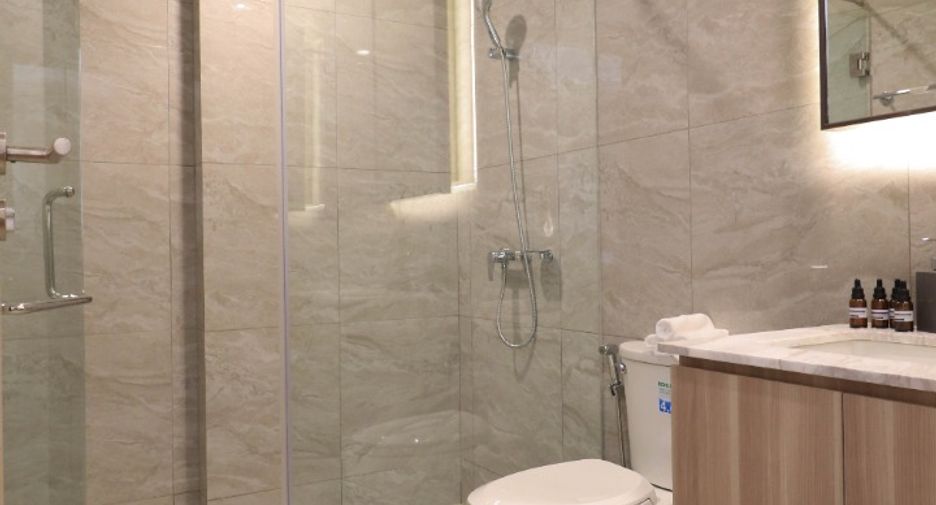Haus zum Kauf mit 4 Zimmer in Bang Lamung, Chonburi