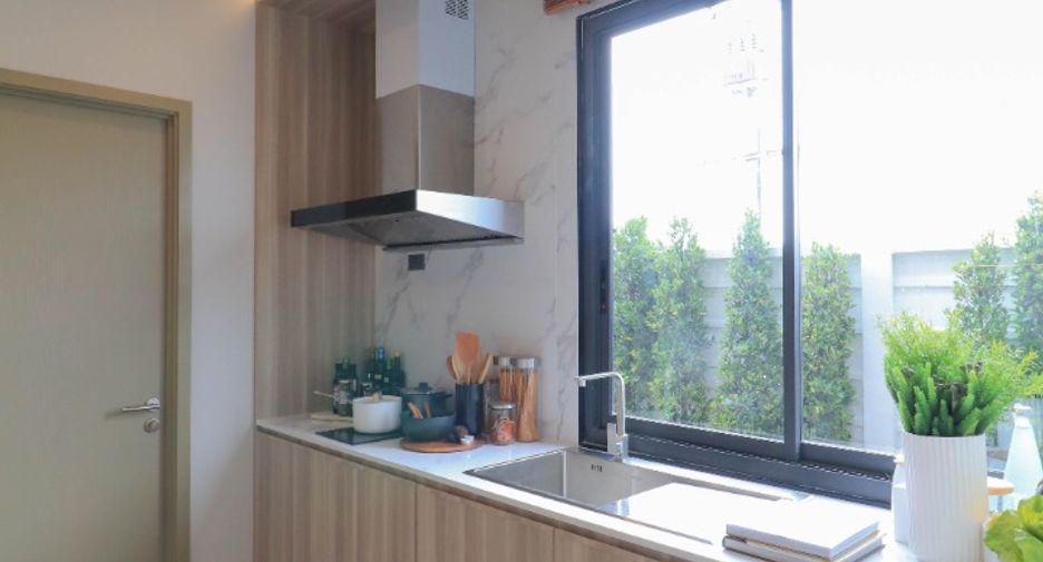 Haus zum Kauf mit 4 Zimmer in Bang Lamung, Chonburi