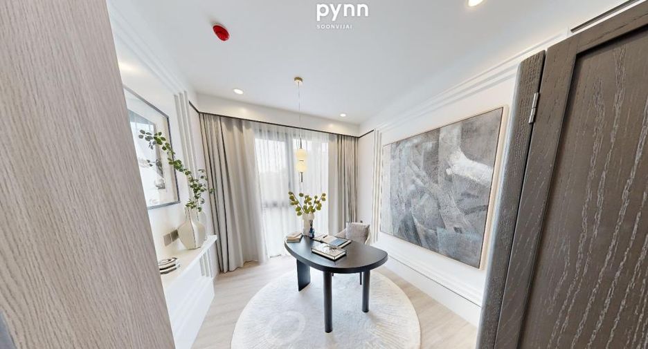 For sale 3 bedrooms condo in Huai Khwang, Bangkok