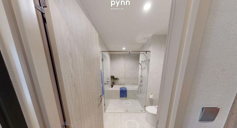 For sale 2 bedrooms condo in Huai Khwang, Bangkok