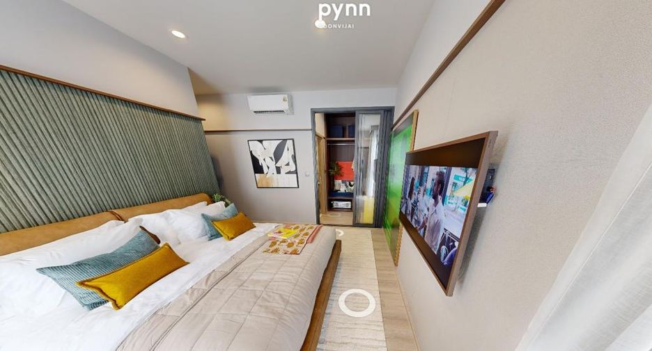 For sale 2 bedrooms condo in Huai Khwang, Bangkok