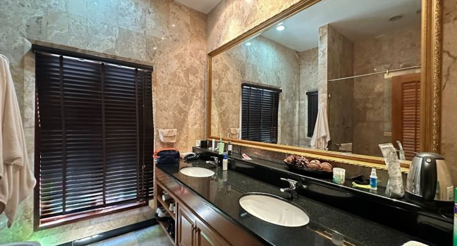 À vendre 3 chambres maison à Na Jomtien, Pattaya