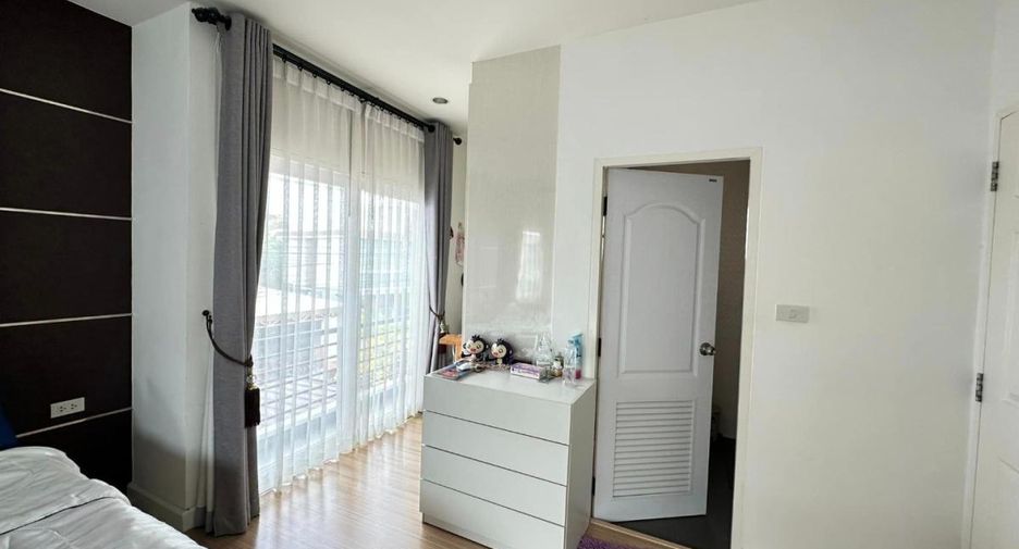 For sale 3 bedrooms house in Bang Lamung, Chonburi