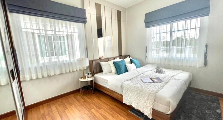 Casa adosada en venta de 4 habitaciones en Huay Yai, Pattaya